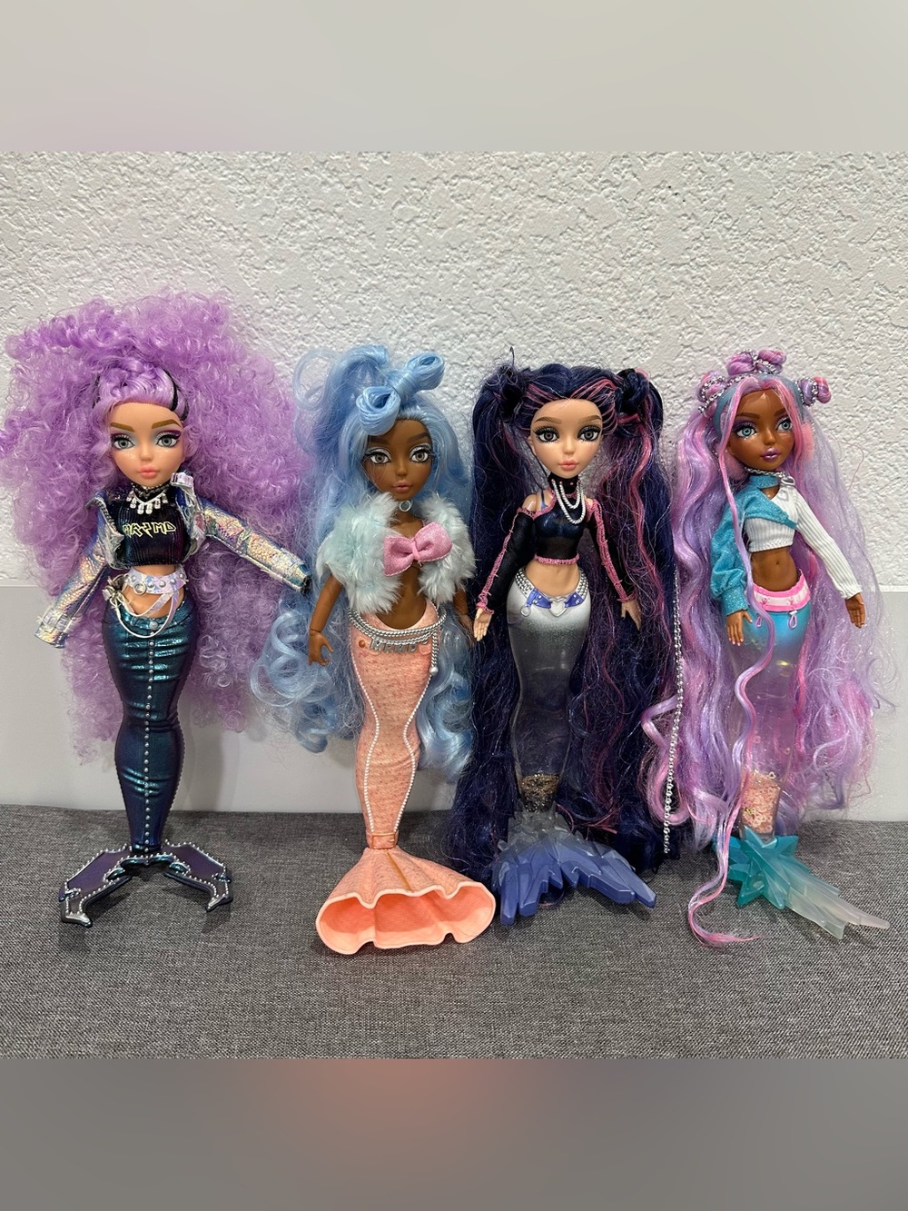 MGA Mermaze Mermaidz Fashion Dolls Lot Of 4